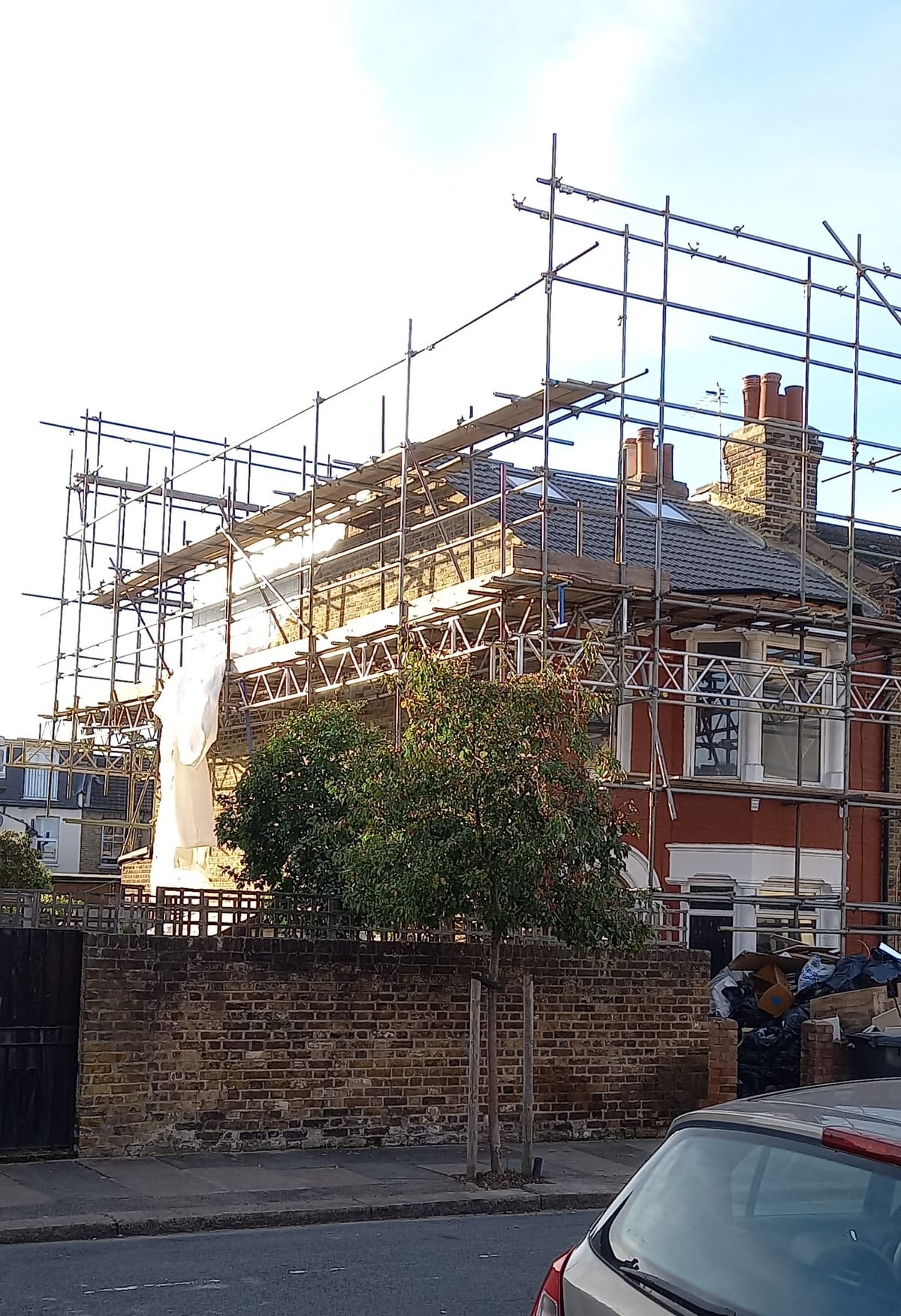 Calls for rent controls as London private rents soar above affordability threshold